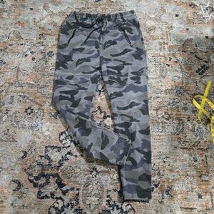 I Love‎ Ugly Camo Pants Joggers Size L